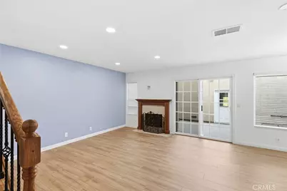 8 Silverwood, Irvine, CA 92604 - Photo 2