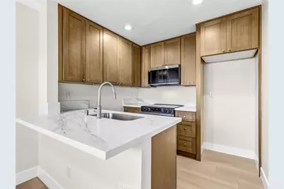 5530 Ackerfield Avenue #210, Long Beach, CA 90805 - Photo 2