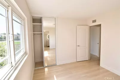 35 Lindberg, Irvine, CA 92620 - Photo 2