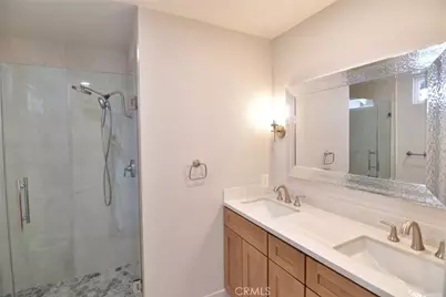 35 Lindberg, Irvine, CA 92620 - Photo 16