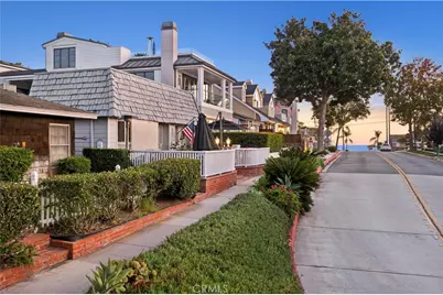 310 Fernleaf, Corona del Mar, CA 92625 - Photo 2