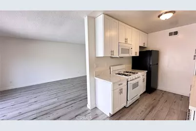 1193 S Belhaven, Anaheim, CA 92806 - Photo 12