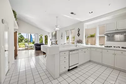 107 Arista, San Clemente, CA 92673 - Photo 10