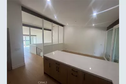 558 Vista Flora, Newport Beach, CA 92660 - Photo 14