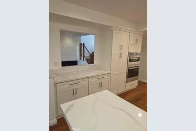 521 Playa, Newport Beach, CA 92660 - Photo 2