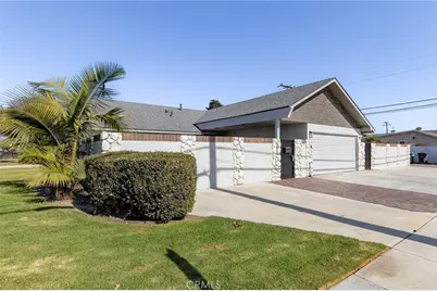 8232 Indianapolis, Huntington Beach, CA 92646 - Photo 16