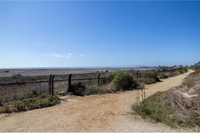 17281 Osterville Lane, Huntington Beach, CA 92649 - Photo 40