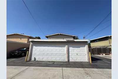 1383 Baker, Costa Mesa, CA 92626 - Photo 8