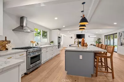 3107 Gibraltar, Costa Mesa, CA 92626 - Photo 6