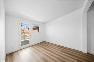 610 W Bay St, Costa Mesa, CA 92627 - Photo 32