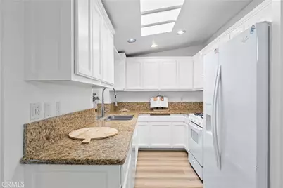 610 W Bay Street, Costa Mesa, CA 92627 - Photo 12