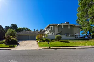 2 Vienna, Newport Beach, CA 92660 - Photo 38