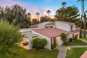2521 N Whitewater Club Dr Residence D, Palm Springs, CA 92262 - Photo 4