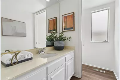 93 Linda, Newport Beach, CA 92660 - Photo 18