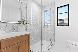 117 E Bay, Newport Beach, CA 92661 - Photo 22