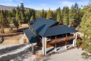562 Creekside Ln, Big Bear City, CA 92314 - Photo 4