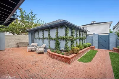 418 Belvue Lane, Newport Beach, CA 92661 - Photo 32