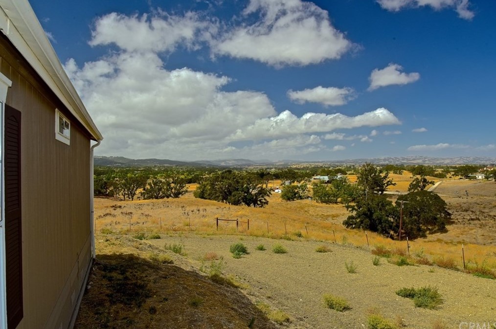 3625 Templeton Rd, Atascadero, CA 93422-4594