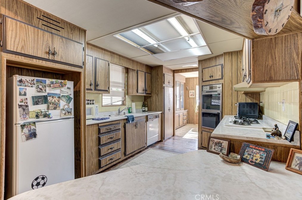 3031 Cruise Cir, Lake Nacimiento, CA 93446