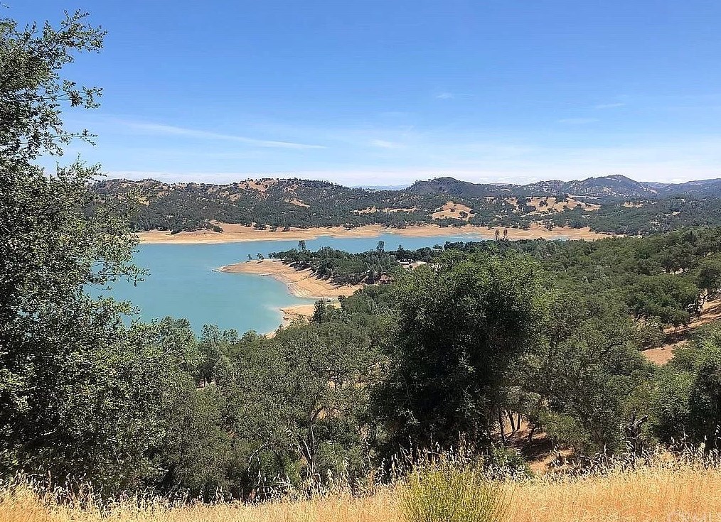 55455555 Aluffo Rd, Lake Nacimiento, CA 93446