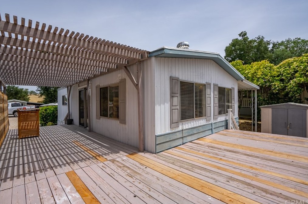 2940 Gold Rush Ln, Lake Nacimiento, CA 93446