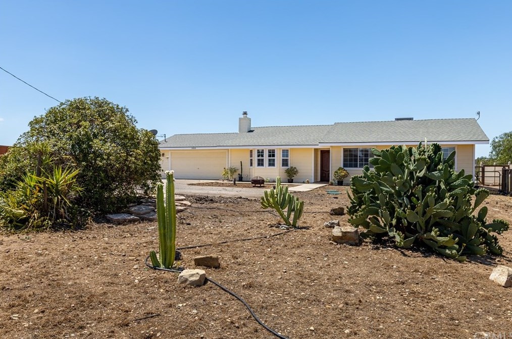 5850 Prancing Deer Pl, Lake Nacimiento, CA 93446