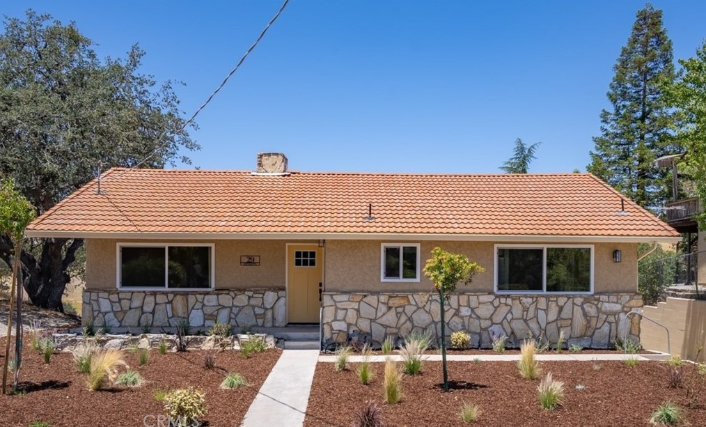 29 15th St, Lake Nacimiento, CA 93446