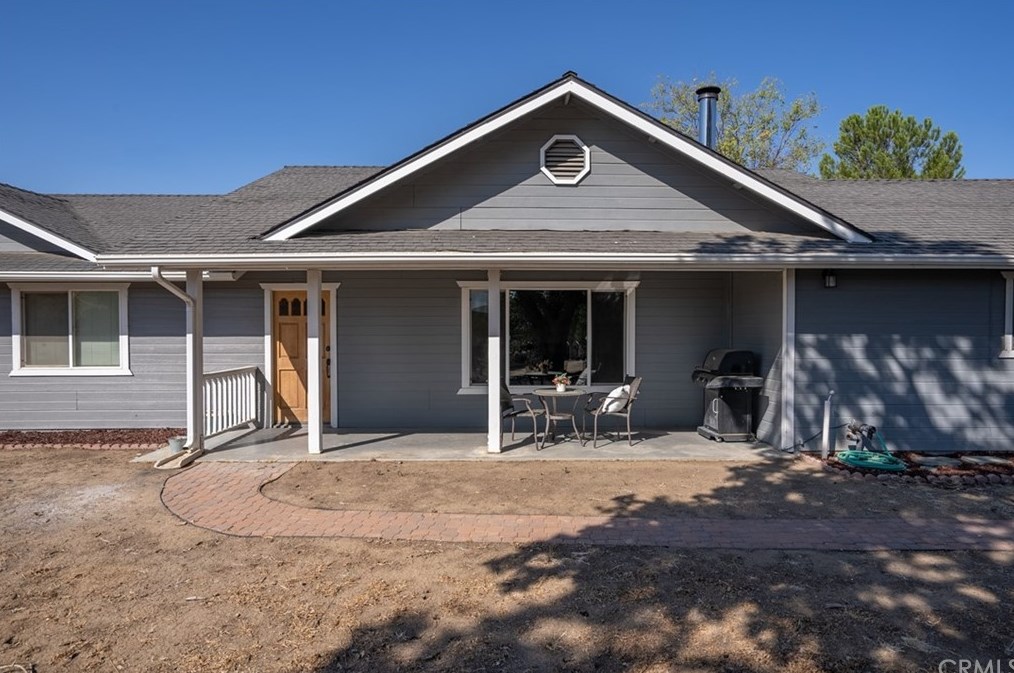 5572 Prancing Deer Pl, Lake Nacimiento, CA 93446