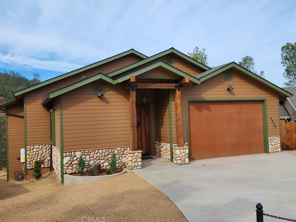 2935 Sorrel Ln, Lake Nacimiento, CA 93446