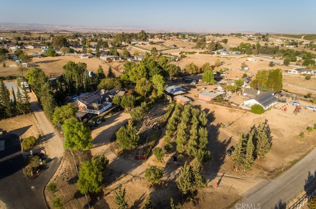 5669 Silverado Pl, Lake Nacimiento, CA 93446