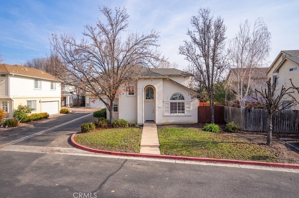 1447 Stoney Creek Rd, Lake Nacimiento, CA 93446