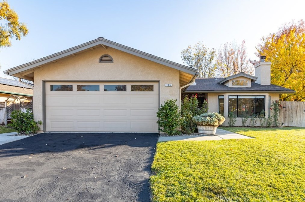 775 Golden Meadow Dr, Lake Nacimiento, CA 93446