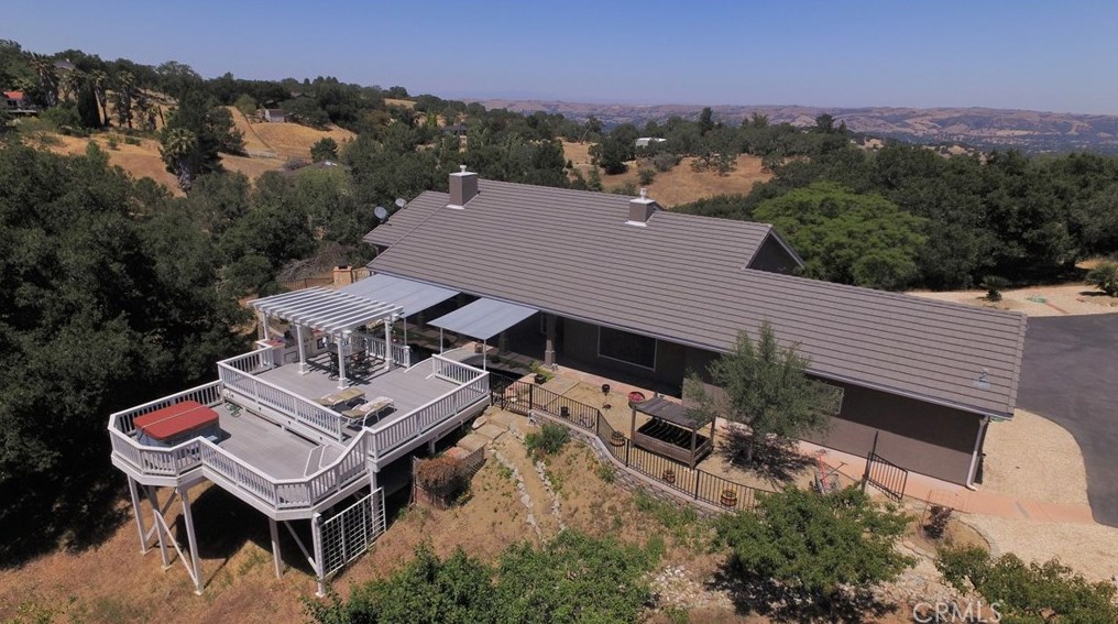 10844 Vista Rd, Atascadero, CA 93422-2189