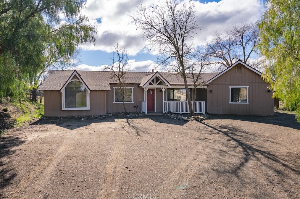 5682 Prancing Deer Pl, Lake Nacimiento, CA 93446