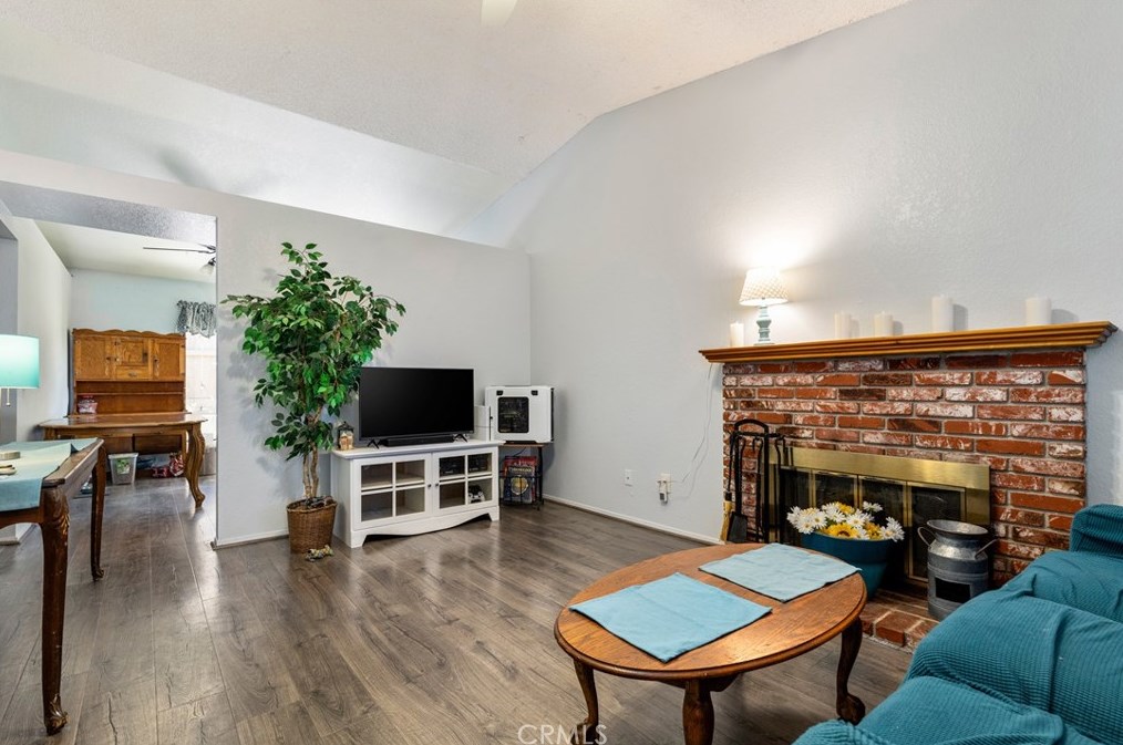 1312 Fire Thorn Ln, Lake Nacimiento, CA 93446
