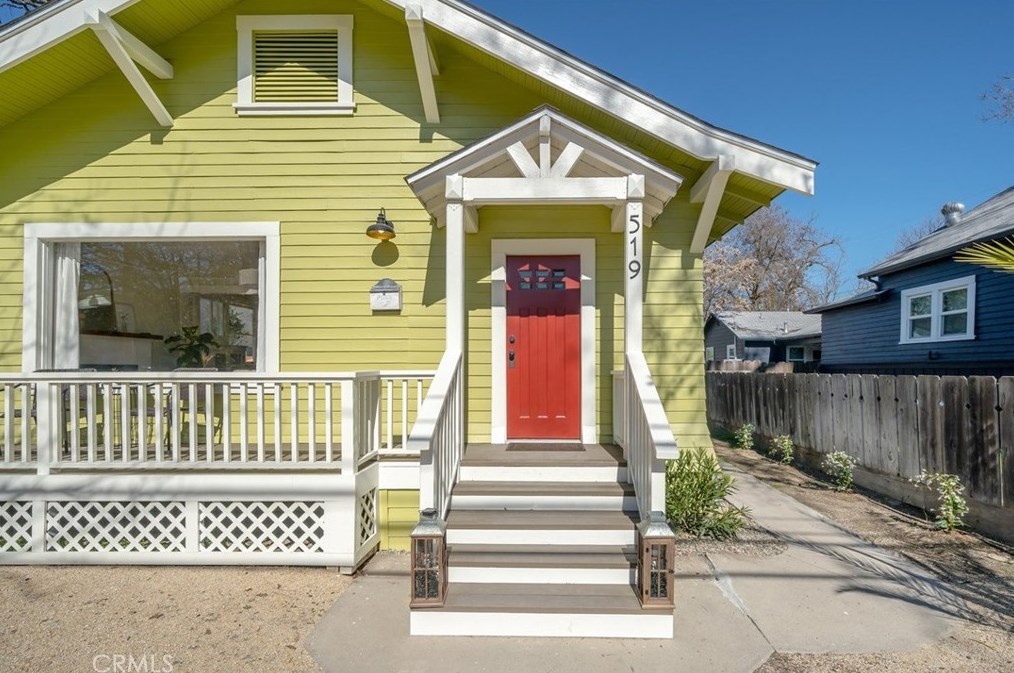 519 15th St, Lake Nacimiento, CA 93446