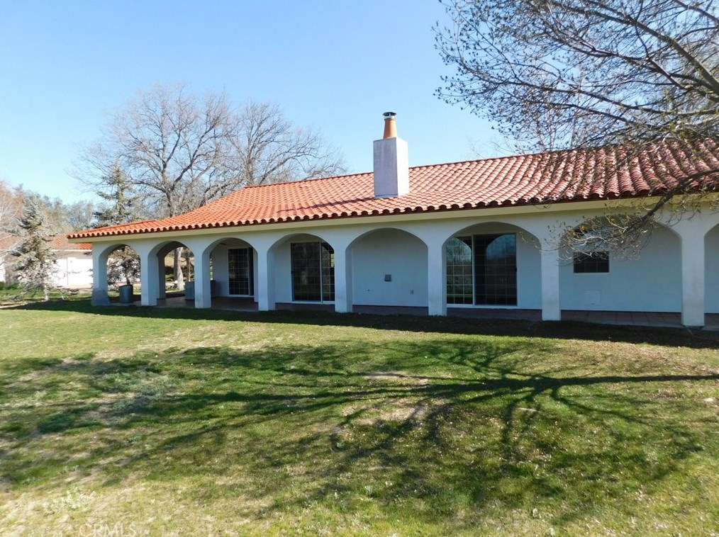 9785 Huer Huero Rd, Creston, CA 93432