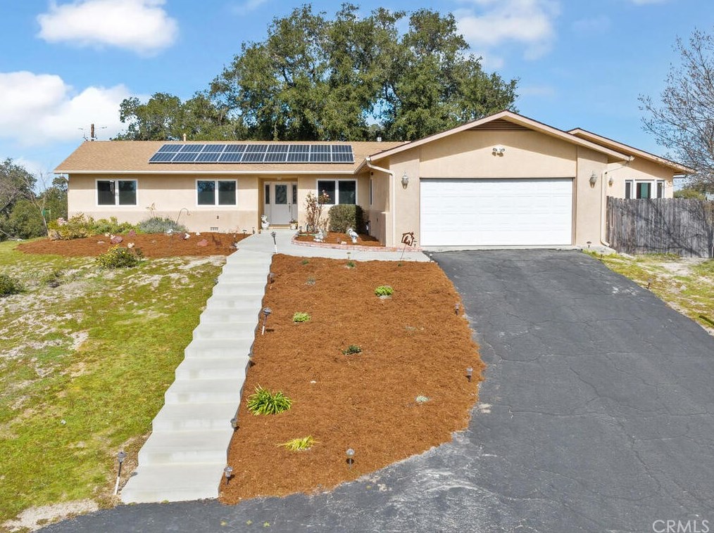 3995 Amargon Rd, Atascadero CA  93422-2627 exterior