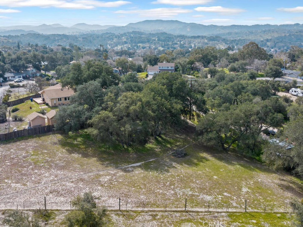 3995 Amargon Rd, Atascadero CA  93422-2627 exterior