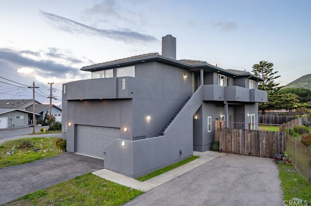 2155 Circle Dr, Cayucos, CA 93430