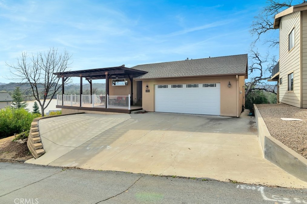 3115 E Beach Circle, Lake Nacimiento, CA 93426