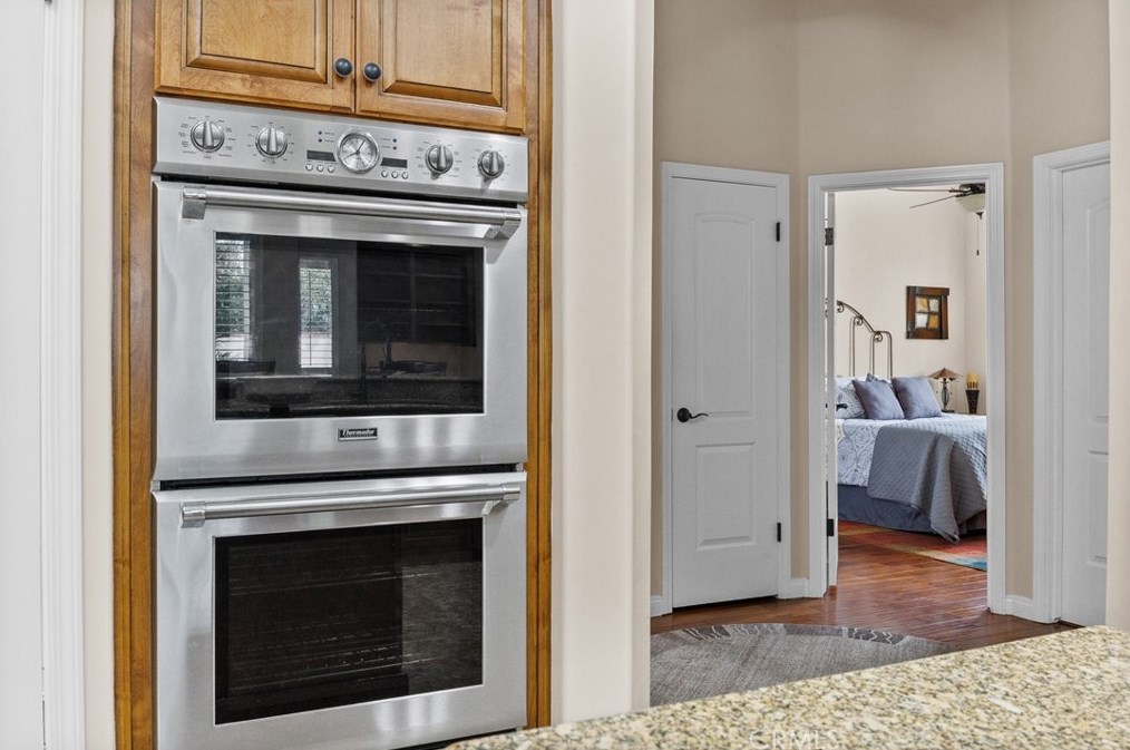 10504 Chesterfield Ct, Bakersfield CA 93311-3722 exterior