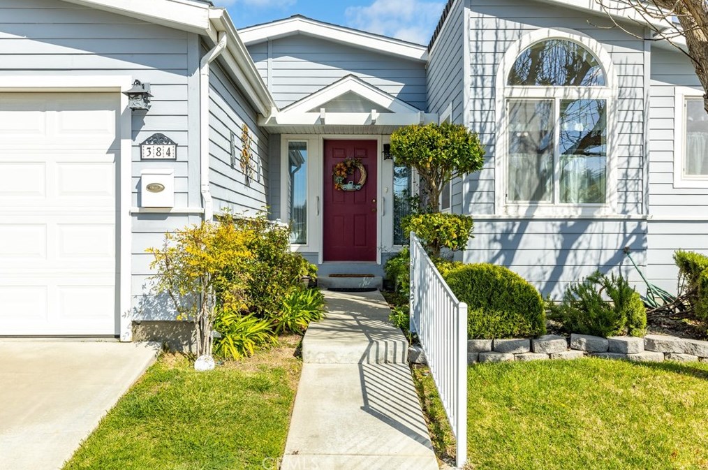 384 Lark Dr, Lake Nacimiento, CA 93446
