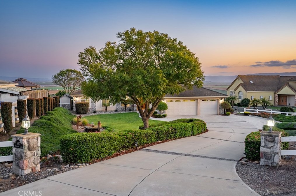 1697 Primavera Ln, Nipomo, CA 93444