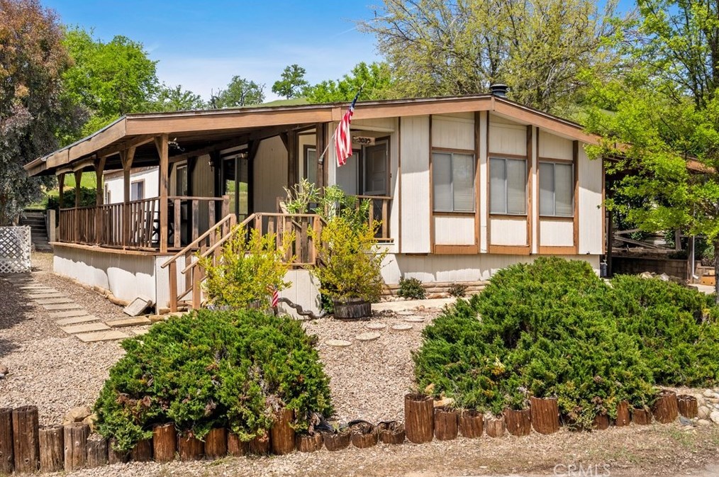 3039 Cruise Cir, Lake Nacimiento, CA 93446