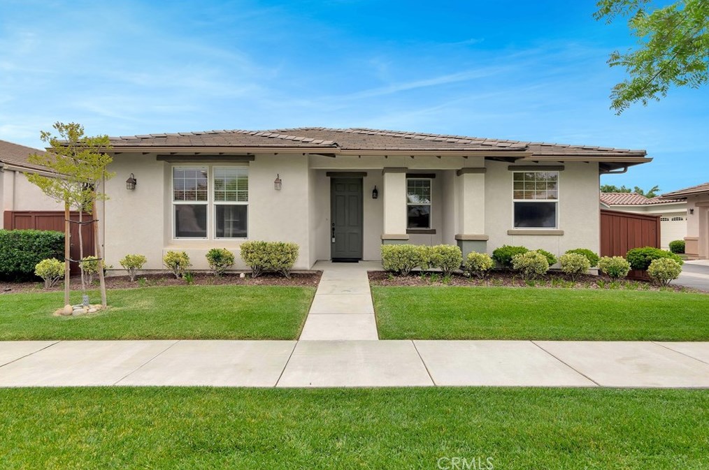 2564 Alameda Dr, Lake Nacimiento, CA 93446