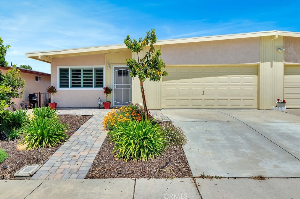 515 Queenanne Rd, Lake Nacimiento, CA 93446