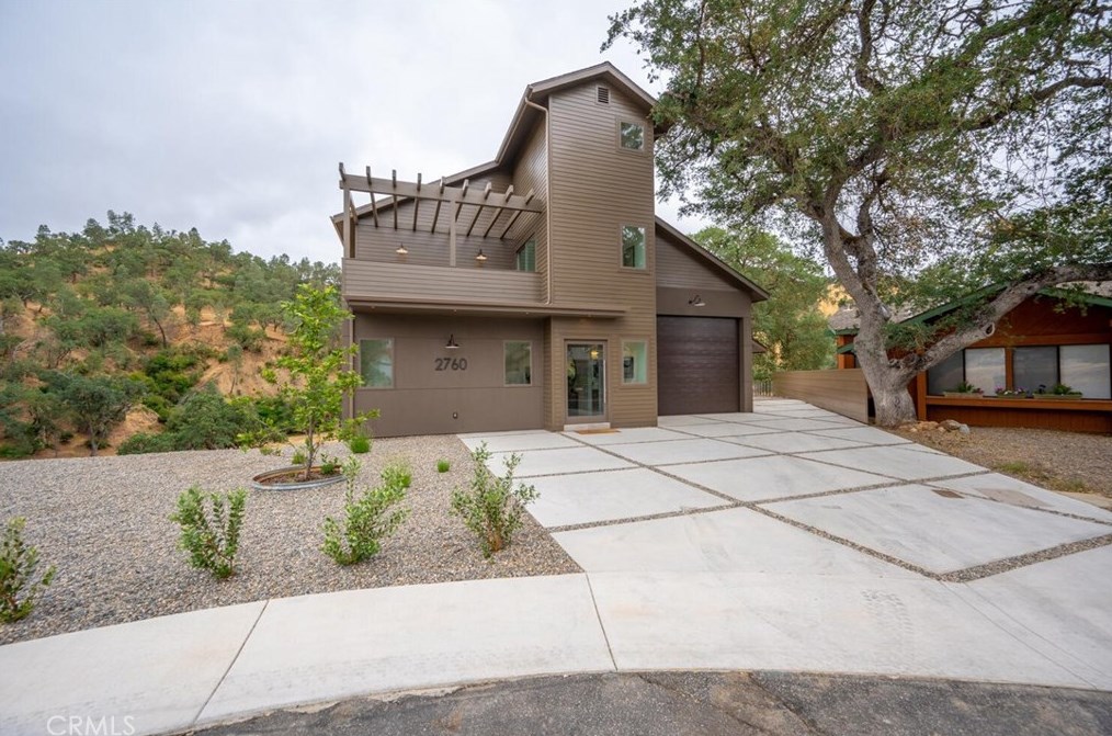 2760 Saddle Back Ln, Lake Nacimiento, CA 93446