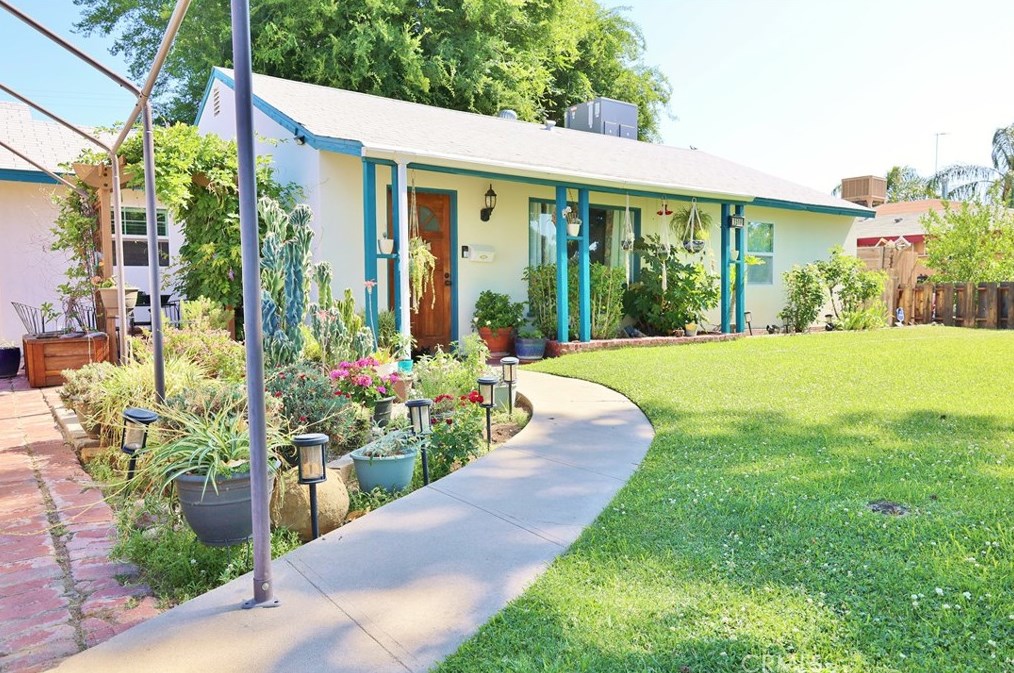 1518 3rd St, Pond, CA 93280