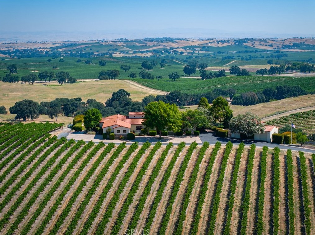 4550 Almond Dr, Templeton, CA 93465